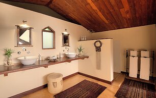 Entumoto Safari Camp