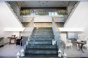 Hotel Queen Daisy