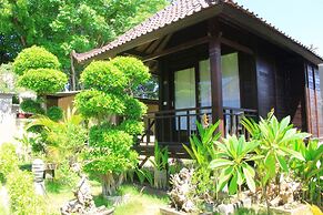 Sunrise Ocean Hut's Lembongan