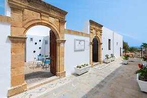 Lindos Citrin Suites