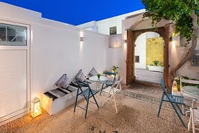 Lindos Citrin Suites