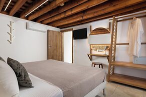 Lindos Citrin Suites