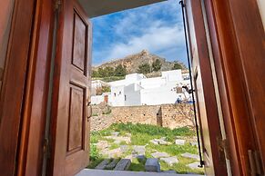 Lindos Citrin Suites
