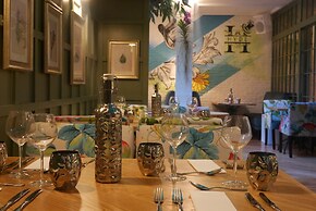 Hyde Hotel (Formerly The Forster Court Hotel)