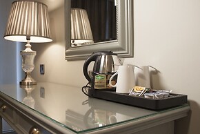 Hyde Hotel (Formerly The Forster Court Hotel)