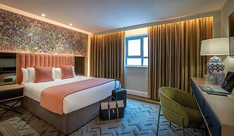 Hyde Hotel (Formerly The Forster Court Hotel)