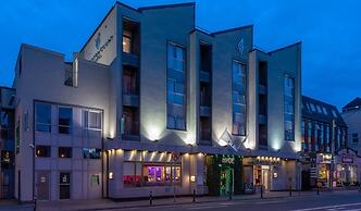 Hyde Hotel (Formerly The Forster Court Hotel)