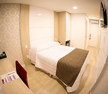 Holiday & Business Hotel - Ao lado do Centro de Eventos e Arena Conda