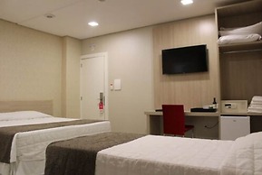 Holiday & Business Hotel - Ao lado do Centro de Eventos e Arena Conda