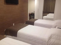 Holiday & Business Hotel - Ao lado do Centro de Eventos e Arena Conda