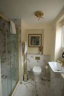 Streamside Apartments