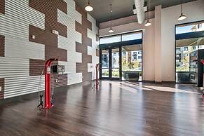 Global Luxury Suites in Menlo Park