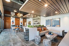 Global Luxury Suites in Menlo Park