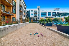 Global Luxury Suites in Menlo Park