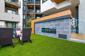 Global Luxury Suites in Menlo Park