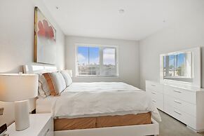 Global Luxury Suites in Menlo Park