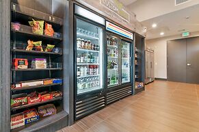 Global Luxury Suites in Menlo Park