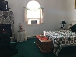 Maria's Garden and Inn