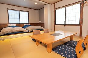 Nozawaonsen Azegamikan