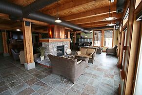 Carmel Beach Private Lodges