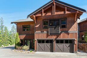 Carmel Beach Private Lodges