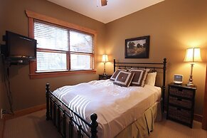 Carmel Beach Private Lodges