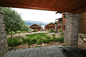 Carmel Beach Private Lodges