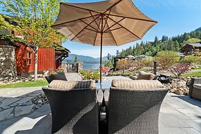 Carmel Beach Private Lodges