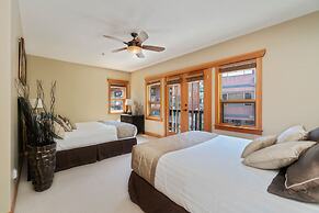 Carmel Beach Private Lodges