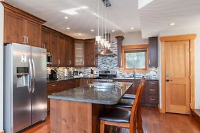 Carmel Beach Private Lodges