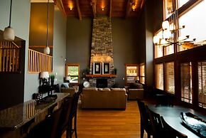 Carmel Beach Private Lodges