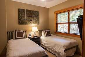 Carmel Beach Private Lodges