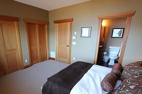 Carmel Beach Private Lodges