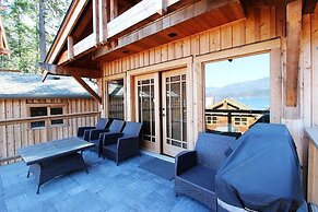 Carmel Beach Private Lodges