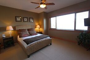 Carmel Beach Private Lodges