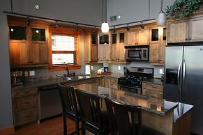 Carmel Beach Private Lodges