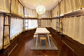 OYO 895 The Onion Hostel