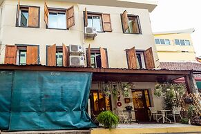 OYO 895 The Onion Hostel