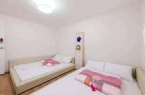 King Kong Guest House