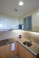 CSuites at 8 Newtown Residences