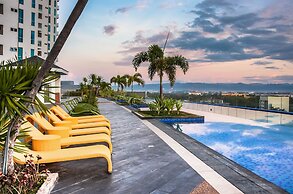 CSuites at 8 Newtown Residences