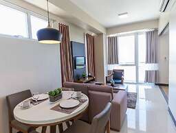 CSuites at 8 Newtown Residences