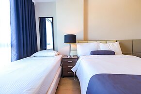 CSuites at 8 Newtown Residences