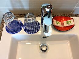 CSuites at 8 Newtown Residences