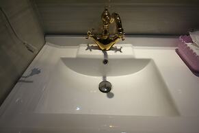 Takhmao Good Health Hotel