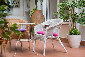 Jardinets Guest House