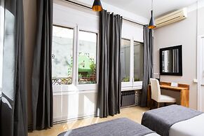 Jardinets Guest House