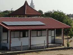 20 House Arugam