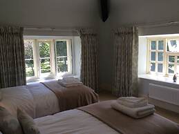 Castle Farm House B&B