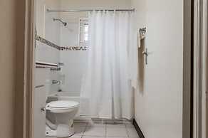 Shirley Retreat Hotel